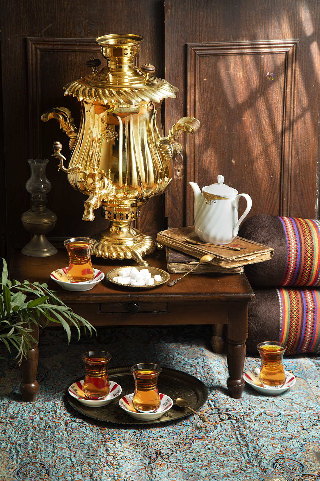 سماور تزیینی آمیتیس طرح نخل - 6 لیتری